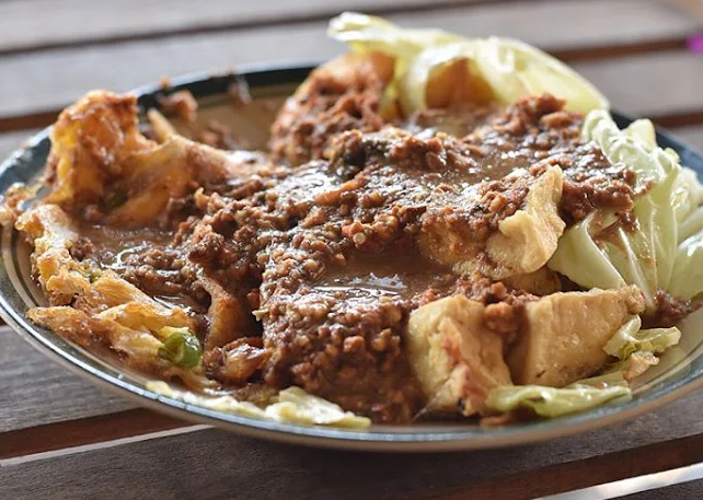 Kuliner Viral Jawa Tengah 2025, 9 Makanan Hits yang Bikin Ngiler di Media Sosial