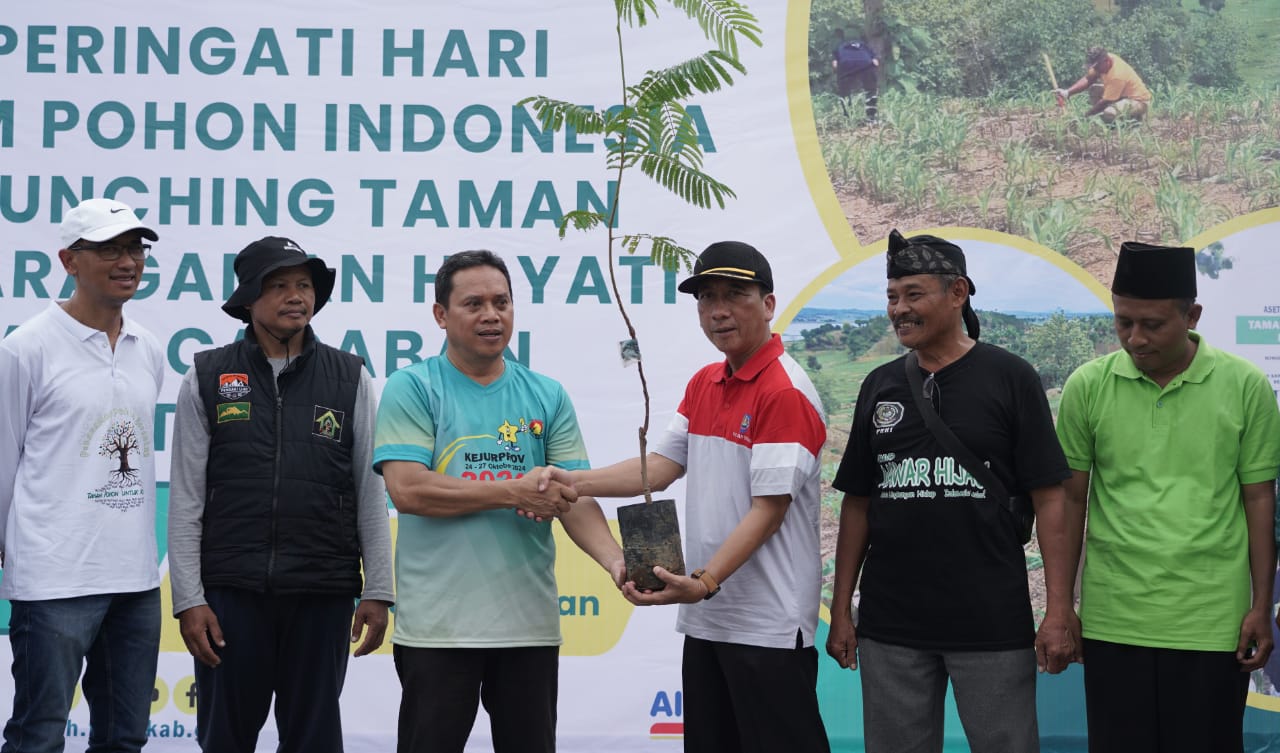 Selamatkan Lahan Kritis Waduk Cacaban, DLH Kabupaten Tegal Resmikan Taman Kehati  