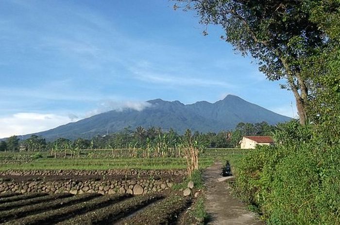 5 Mitos Gunung Salak, Terdapat  Kerajaan Gaib Pajajaran di Muncak Manik