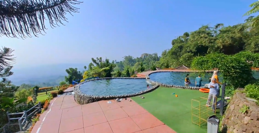 4 Pemandian Air Panas di Jawa Tengah dengan Fasilitas Rekreasi Lengkap