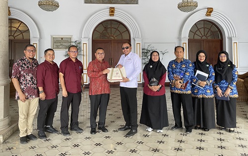 Universitas Harkat Negeri Luncurkan Beasiswa bagi Siswa di Pantura, Segera Daftar Disini!