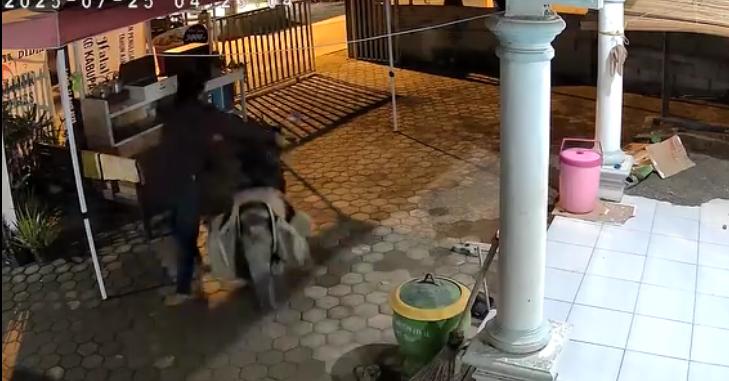Terekam CCTV Aksi Curanmor di Brebes Terjadi Lagi dan Jadi Buah Bibir di Medsos