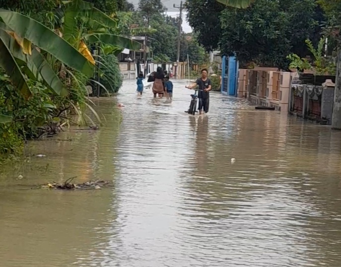 Diguyur Hujan Deras Semalaman, Desa Kalirandu Petarukan Pemalang Banjir
