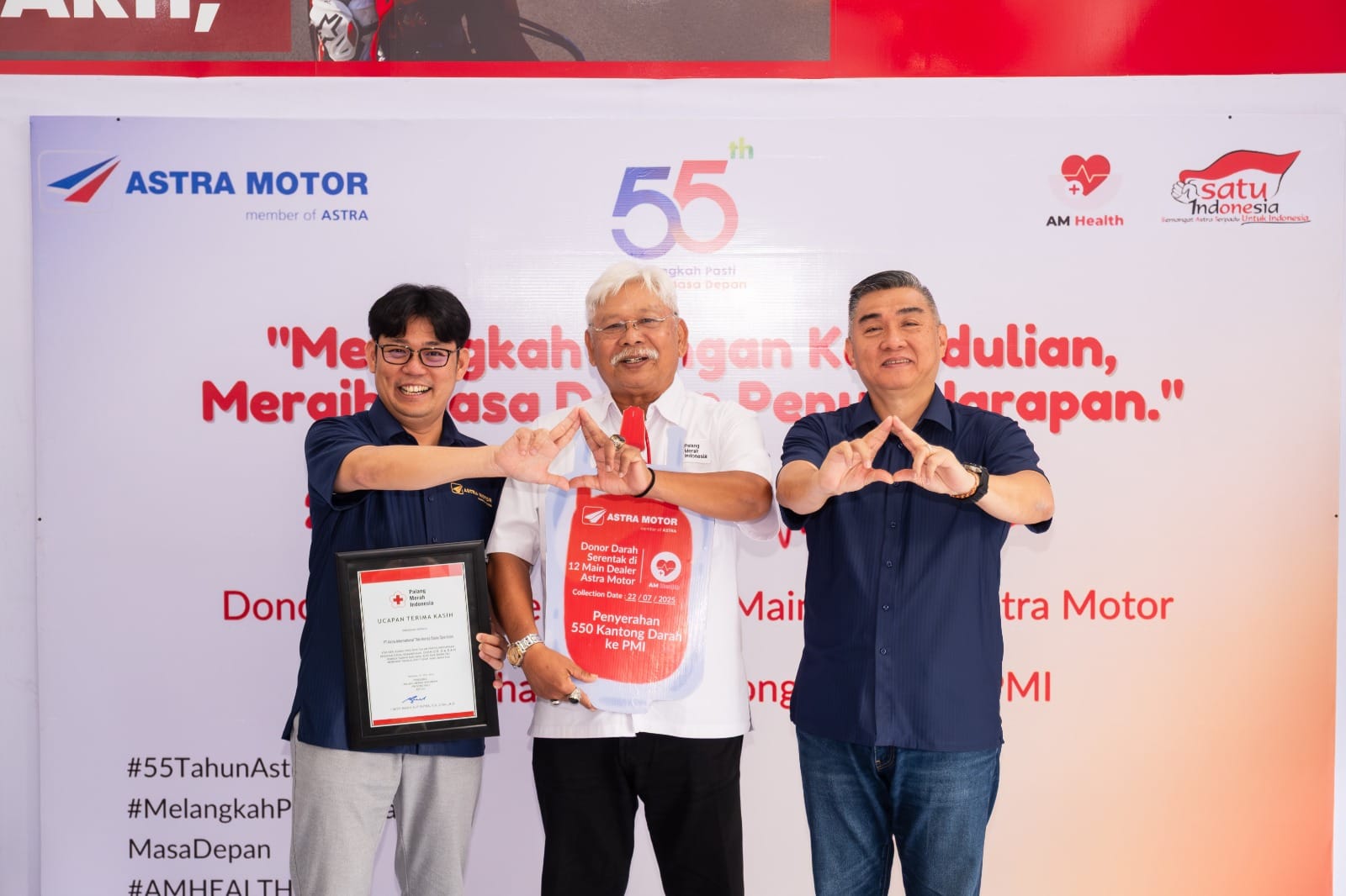 Astra Motor Tergetkan 550 Kantong Darah Tersalurkan di 12 Indonesia di Perayaan HUT ke-55 