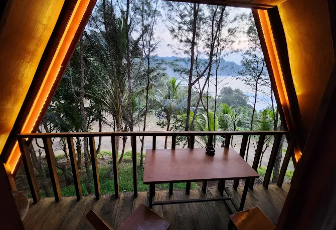 3 Penginapan Dekat Pantai Menganti Kebumen, Sensasi Sunrise dan Sunset dari Kamar