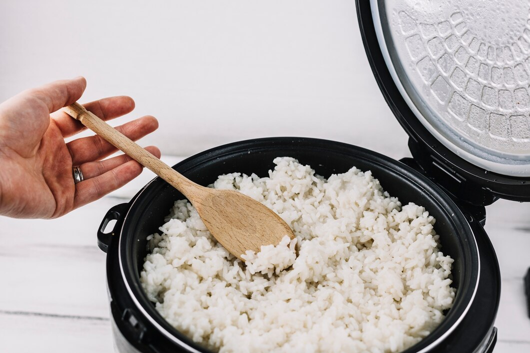 7 Rekomendasi Rice Cooker Terbaik yang Berkualitas dan Hemat Listrik