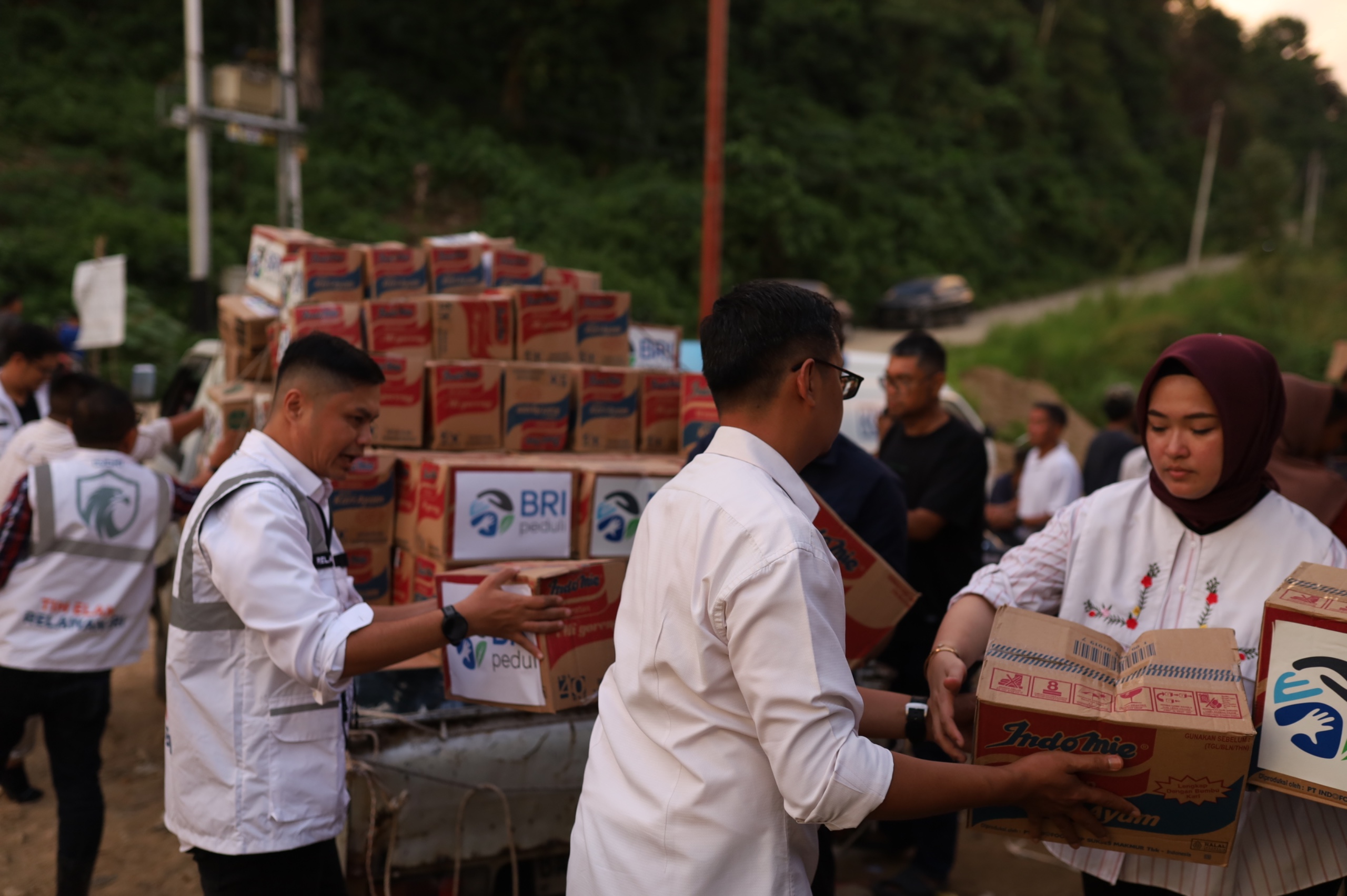 BRI Terus Salurkan Bantuan di Lebih Dari 40 Lokasi, Dukung Percepatan Pemulihan Bencana Sumatra