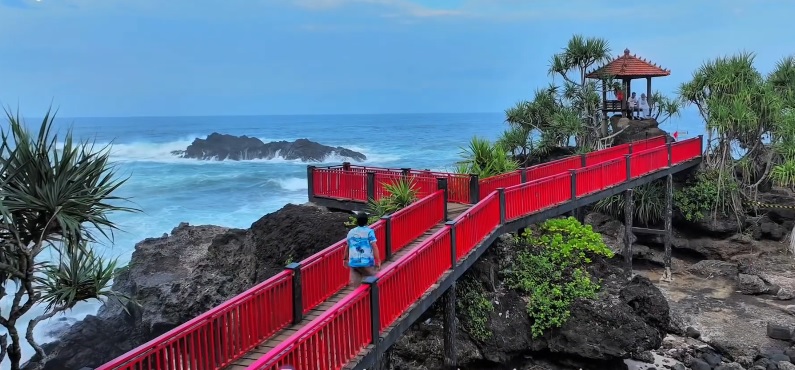 First Timer Wajib ke 4 Wisata Alam Kebumen Hits Ini, Ada Nuansa ala Bali!
