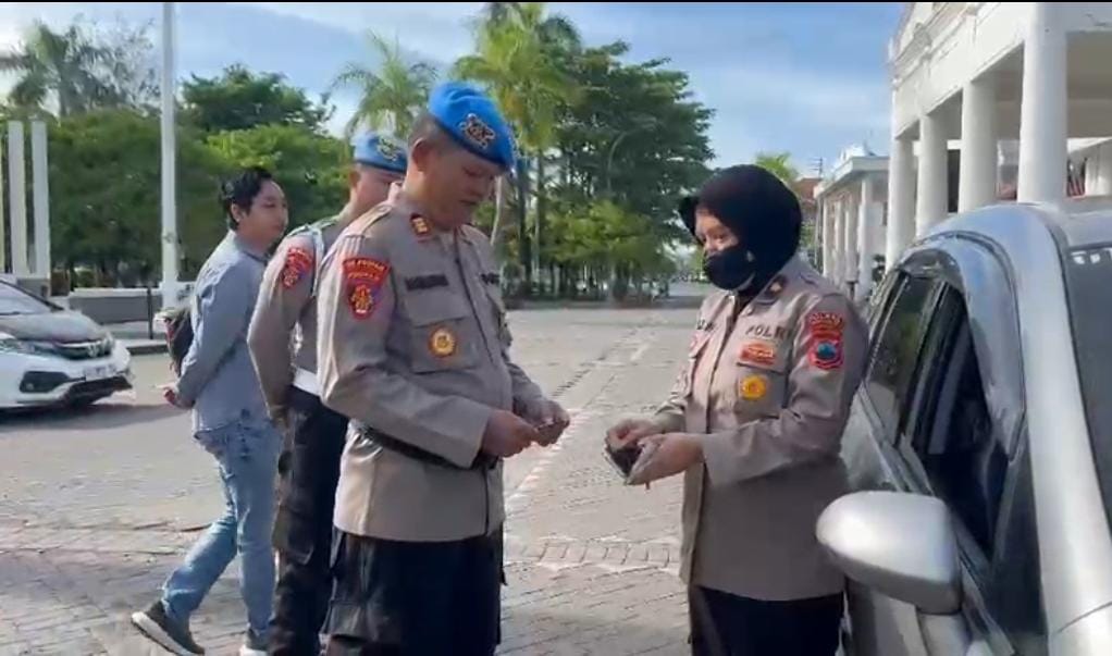 Dukung Operasi Zebra Candi 2025, Polisi di Tegal Diperiksa Kelengkapan Surat-suratnya