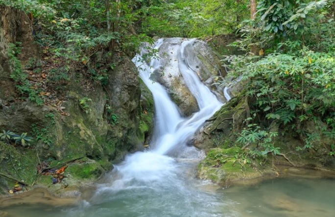 4 Wisata Air Alami di Tegal selain Pemandian Air Panas Guci