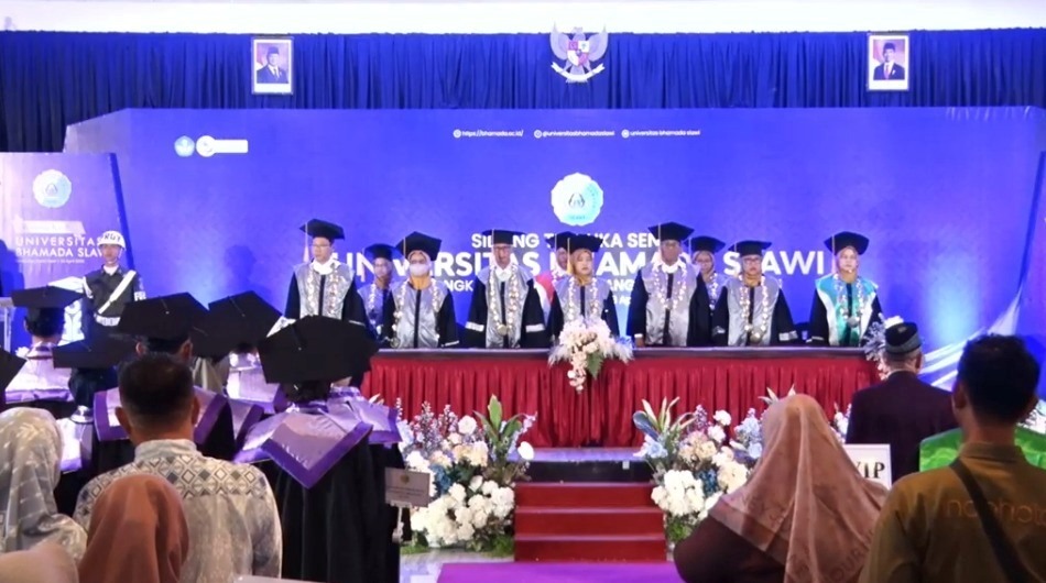 Universitas Bhamada Slawi Gelar Wisuda VIII dan Angkat Sumpah Profesi 2026