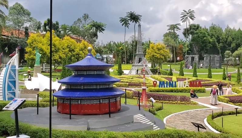 4 Wahana Main Terbesar dengan Konsep Unik di Jawa Tengah