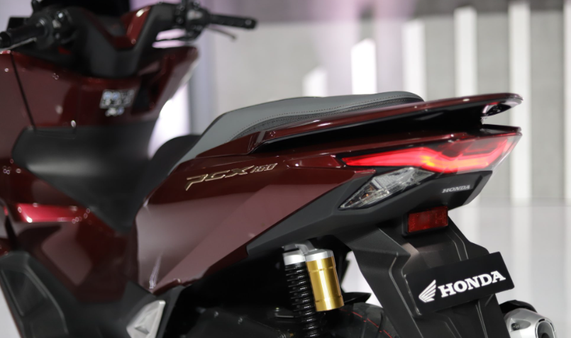 Meski Harganya Naik, Honda PCX 160 Terbaru Tetap Diburu! Ternyata Ini Alasannya