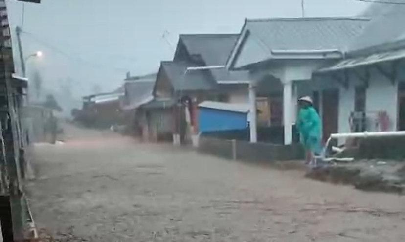 Tanggul Darurat Jebol, Adisana Brebes Kebanjiran Lagi