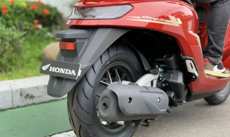 Mengulik Performa Mesin Honda Stylo 160, sang Jawara Skutik Stylish