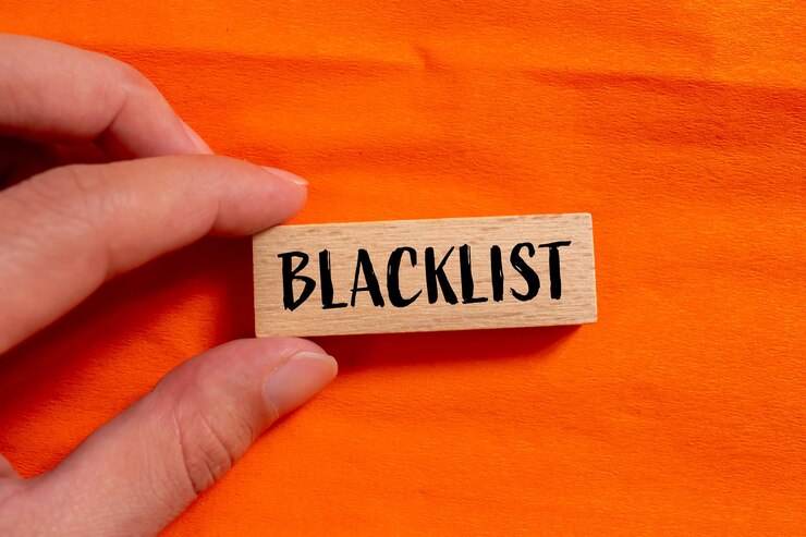 5 Hal yang Membuat Debitur Di-Blacklist Pinjol selain Galbay, Catat!