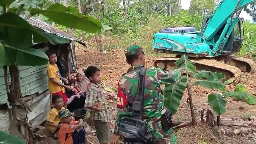 Eksavator Mulai Belah Bukit untuk Jalan Tembus Baru, Warga Sangkanjaya Tegal Kompak Lakukan Ini 