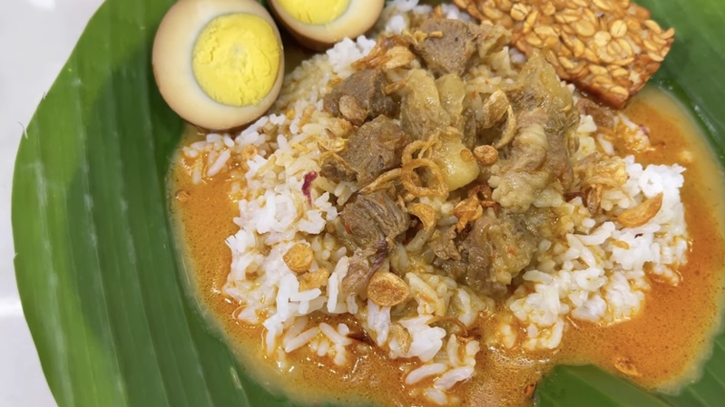 Nasi Gandol: Sajian Tradisional Khas Pati yang Bikin Lidah Sulit Berhenti