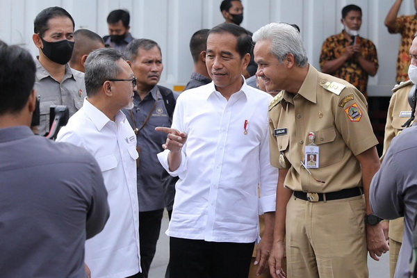 Ganjar dan Jokowi Cek Tiga Pasar di Boyolali, Harga Turun Penjualan Meningkat
