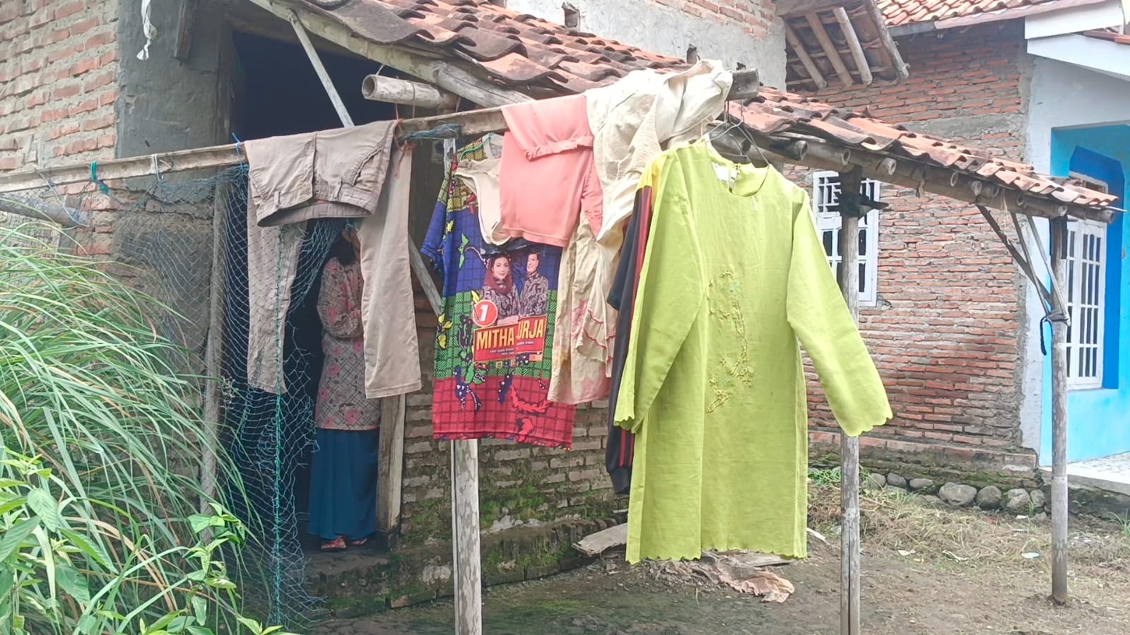 Cek Kelayakan, Dinperwaskim Brebes Turunkan Tim Verifikator ke RTLH Kakak Beradik di Dukuhlo