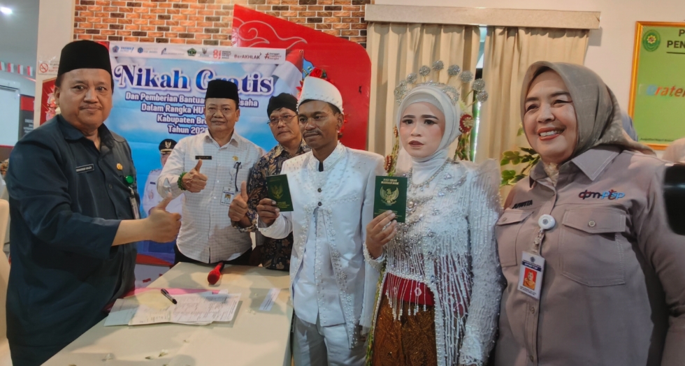 Jelang HUT RI ke-81, 12 Pasangan Ikut Nikah Gratis di MPP Brebes
