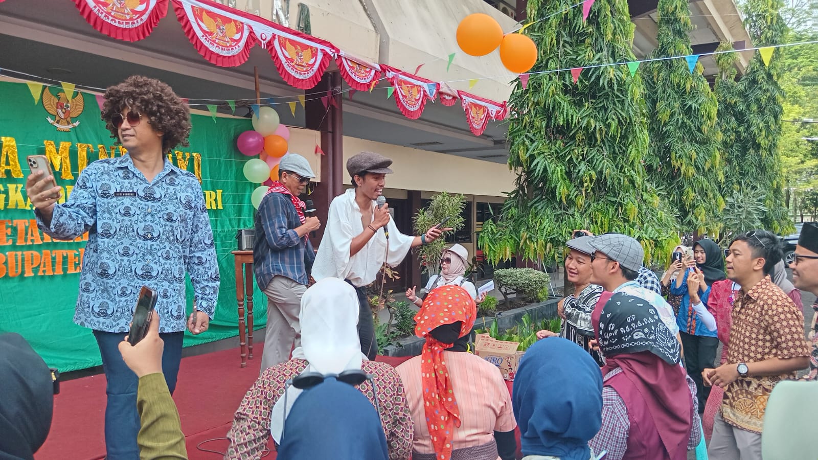 Kembali ke Era 80-an, Lomba Karaoke Jadul Digelar di Halaman Setda Tegal 