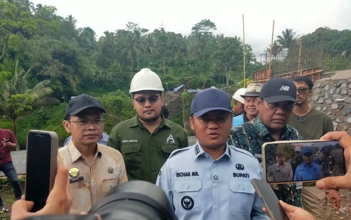 Proyek Jembatan Kalierang Cilongok Molor, Bupati Tegal Murka