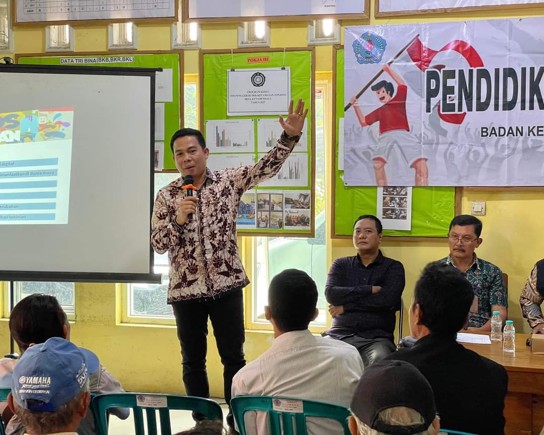 Anggota DPRD Brebes Lakukan Sosialisasi Pendidikan Politik ke Warga