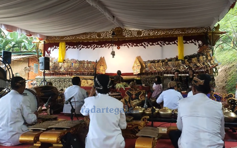 Mengenal Tradisi Ruwatan khas Warga Lereng Gunung Lawu