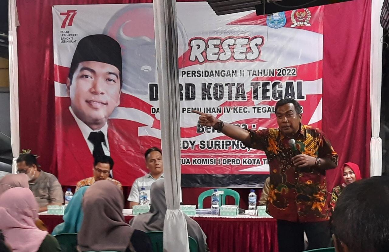 Warga di Pantura Tegal Kesulitan Memakamkan Keluarganya yang Meninggal Dunia 