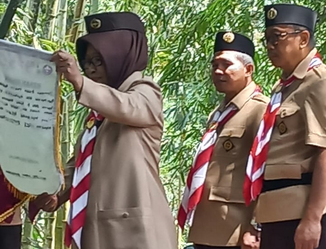 Estafet Tunas Kelapa di Kabupaten Tegal Diwarnai Aksi Taman Pohon