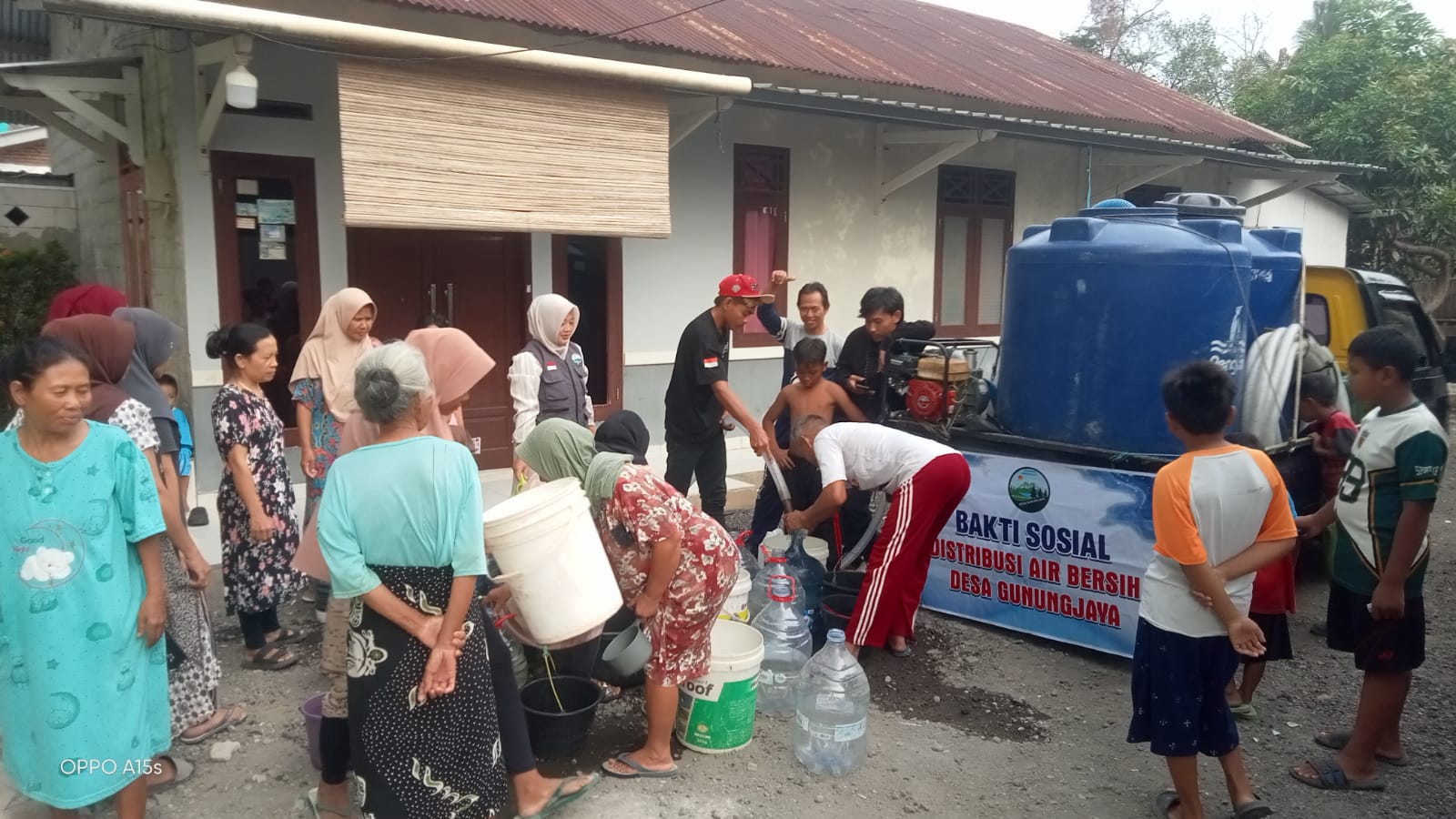 Krisis Air Bersih di Pemalang: Warga Dukuh Tando Gunungjaya Terima Bantuan