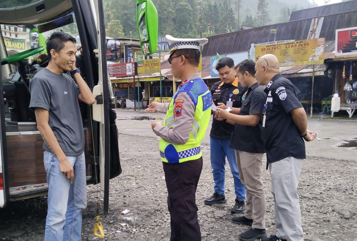 Tidak Layak Jalan, 2 Bus Pariwisata di Kabupaten Tegal Dilarang Beroperasi  