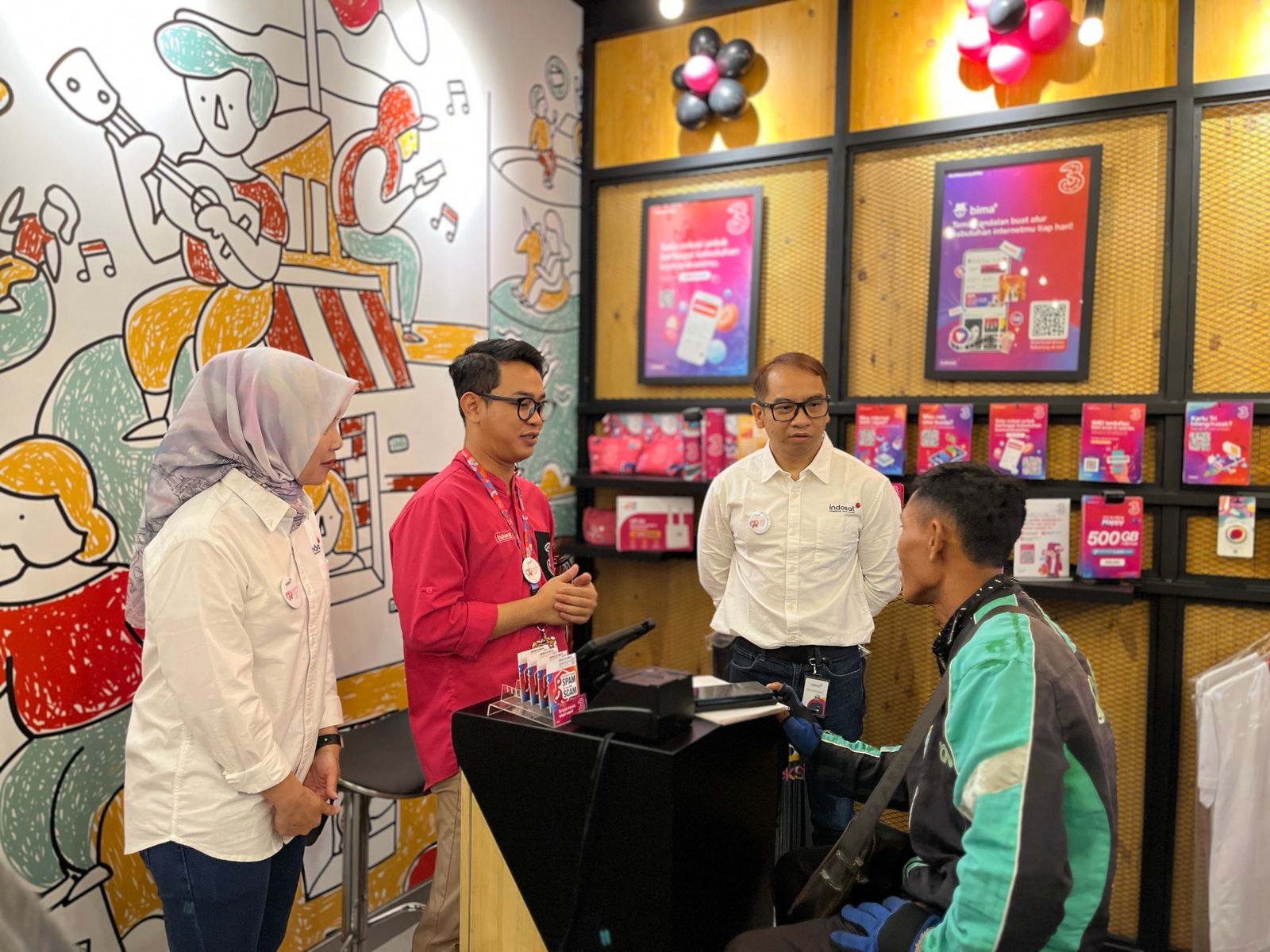 Harpelnas 2025, Indosat Region Jateng & DIY Beri Kejutan Spesial untuk Pelanggan