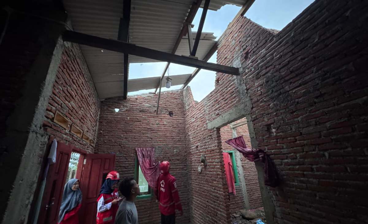 Bencana Angin Kencang di Pecabean Tegal, Satu KK Terpaksa Mengungsi