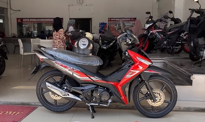 Cuma 425 Ribu Sebulannya, Honda Supra X 125 FI 2023 Canggih dan Irit Bisa Langsung Dibawa Pulang 