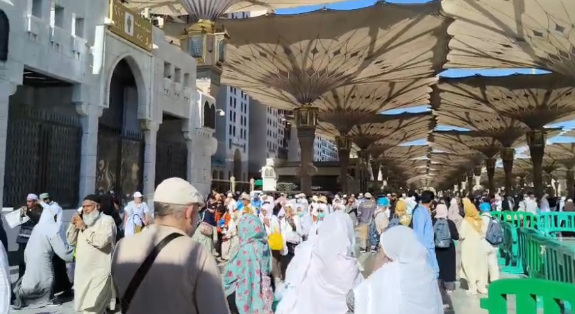 Mulai Ramai, Jamaah di Masjid Nabawi Diminta Ikuti Arahan Petugas
