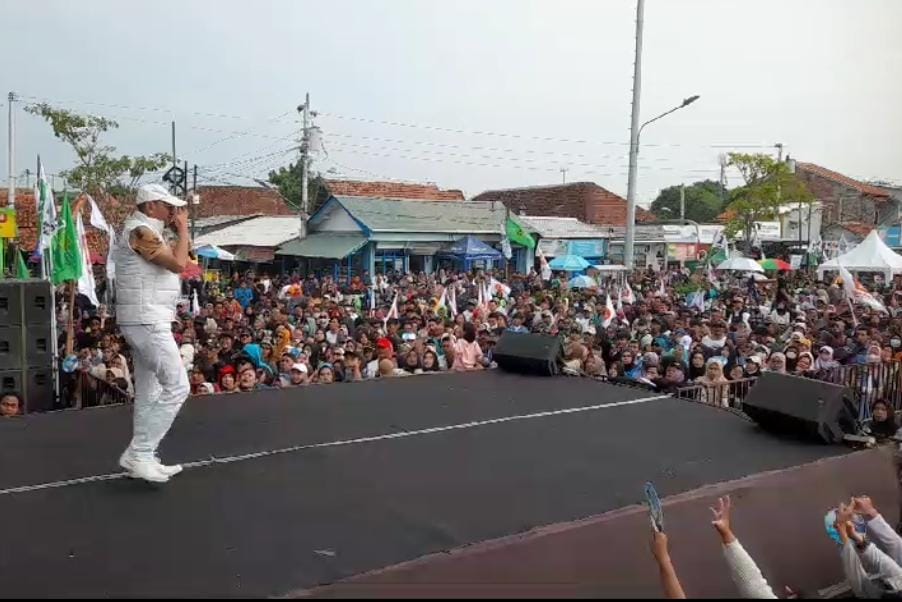 Calon Wali Kota Tegal Dedy Yon Dilarikan ke Rumah Sakit Akibat Muntah dan Pingsan saat Berkampanye