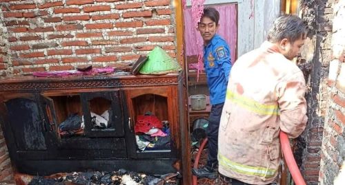 Korsleting Listrik, Rumah Warga Kreman Kabupaten Tegal Ludes Terbakar  