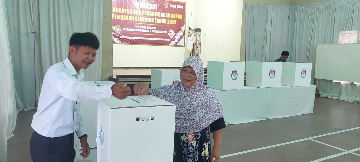 Ukur Efisiensi Kerja KPPS, KPU Kabupaten Tegal Simulasi di Gumayun 