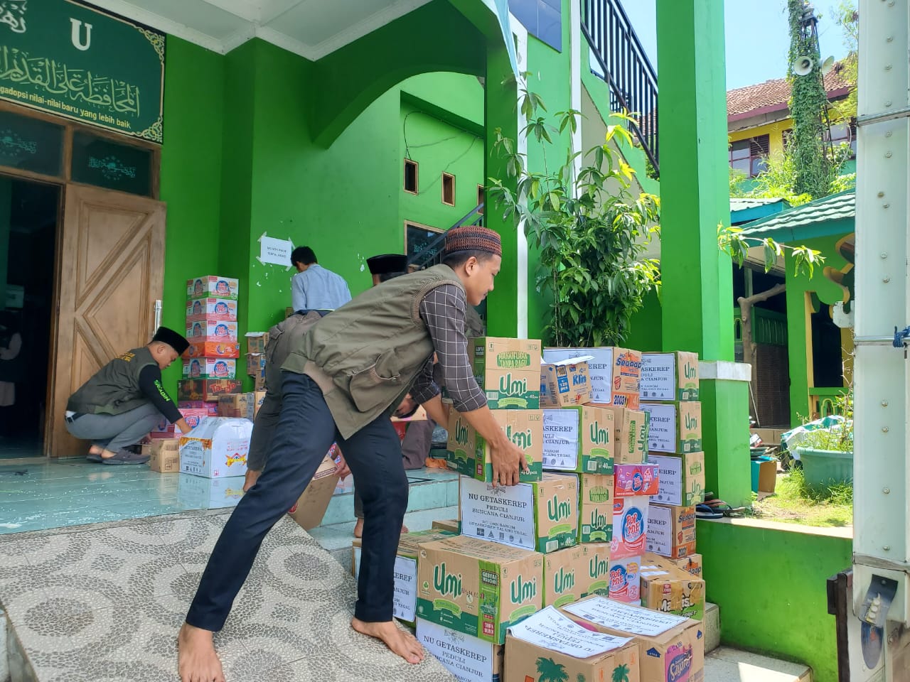 Warga Nahdliyin Kabupaten Tegal Gelontorkan Bantuan Logistik untuk Korban Gempa Cianjur