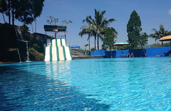 10 Rekomendasi Kolam Renang Murah di Banyumas, Tiket Mulai Rp15.000