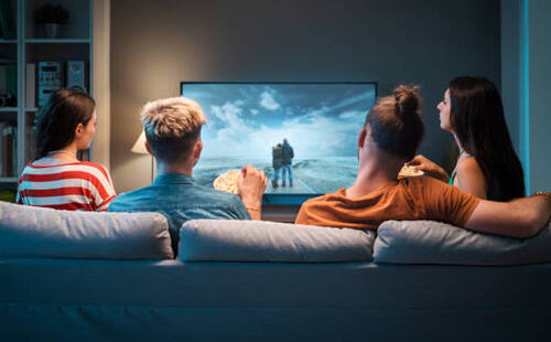 Daftar Merk Smart TV Ukuran 50 Inch Resolusi 4K, Pas Buat Nobar Keluarga