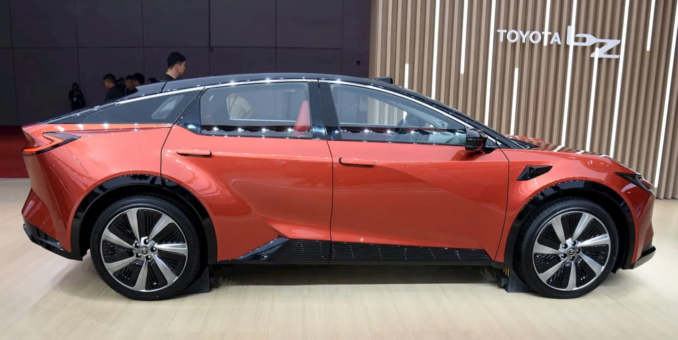 Gres! Mobil Listrik Toyota Harga Rp299 Juta, Ini Spesifikasinya!