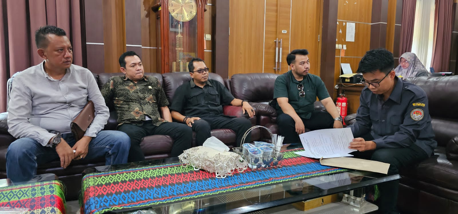 Dituding Langgar Kode Etik, KPU dan Bawaslu Kabupaten Tegal Dilaporkan 