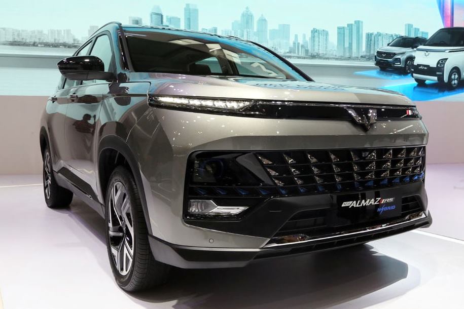 Keunggulan Wuling Almaz RS Hybrid 2024, Punya Panoramic Sunroof yang Bisa dibuka Tutup