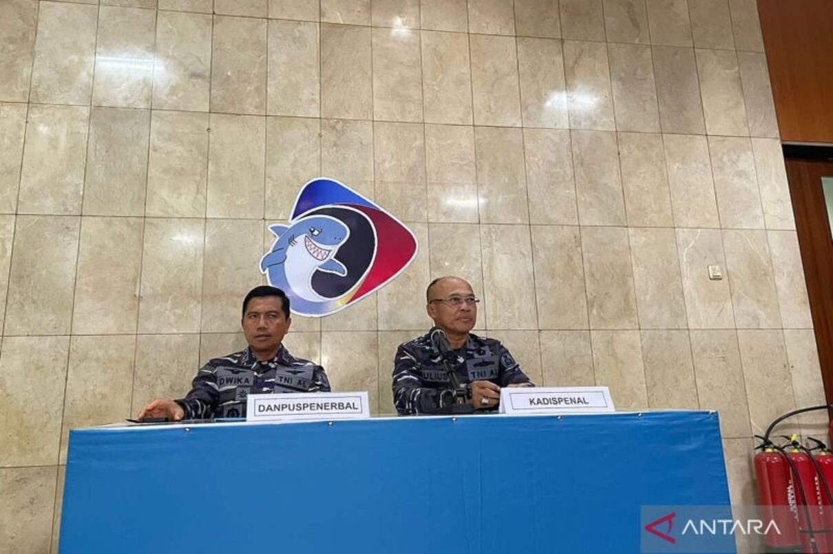 Jatuh di Selat Madura, Pesawat TNI AL Terus Dicari, Tim Temukan Kerangka  