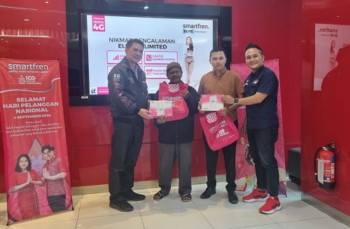 Smartfren Berikan Hadiah Bagi Pelanggan Setia di Semarang, Peringati Hari Pelanggan Nasional dan HUT Smartfren