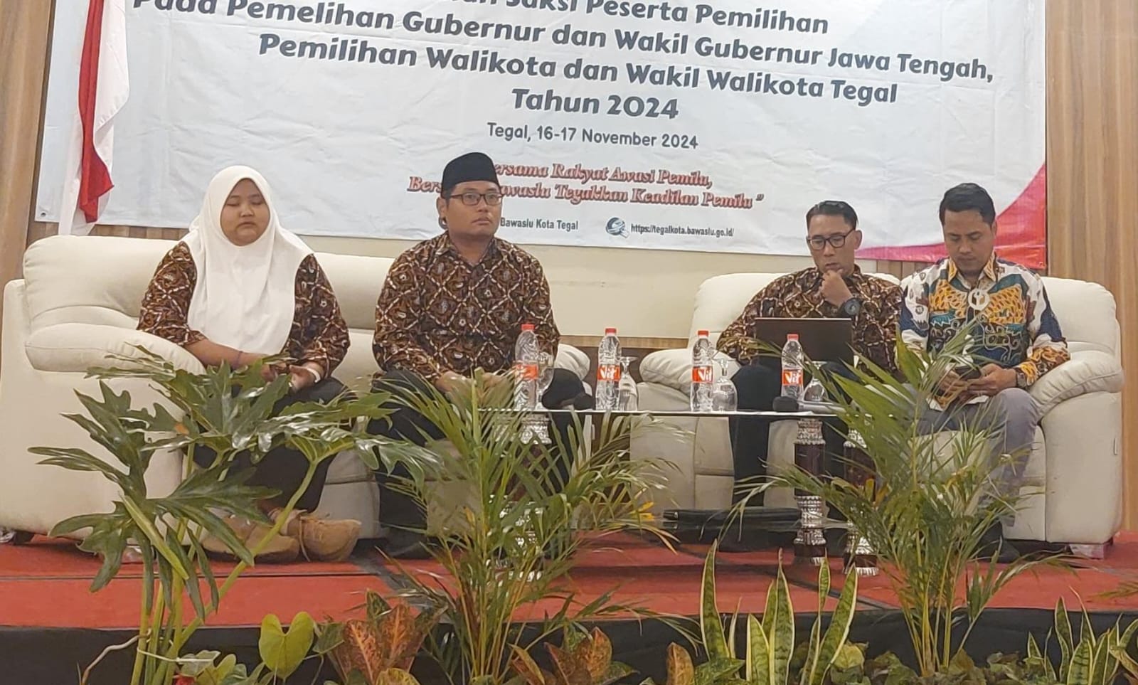 Jelang Coblosan Pilkada 2024 di Tegal, Bawaslu Gembleng Saksi Paslon