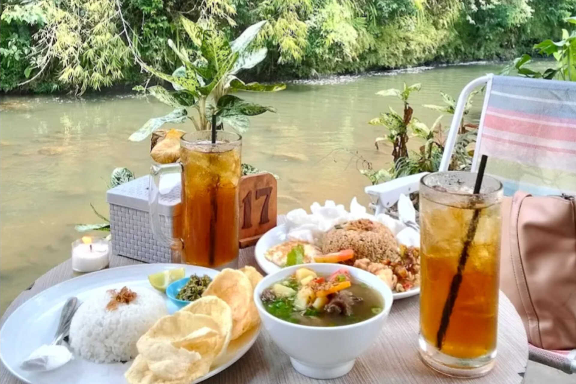 Menikmati Alam Sambil Bersantap, Ini 5 Restoran Keluarga di Purwokerto yang Punya View Cantik!